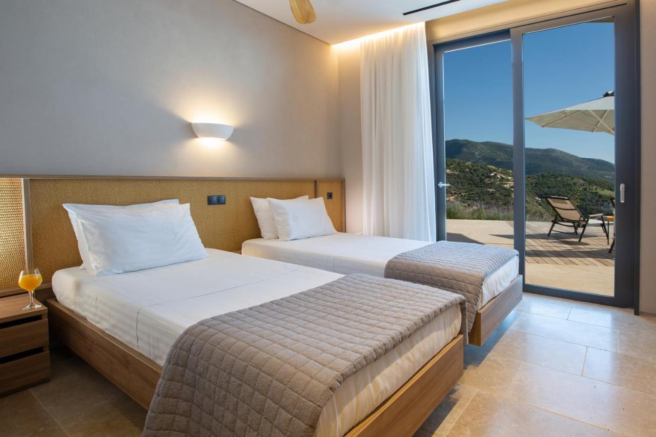 Blooms Of Sivota Bay - Luxury Villas With Private Heated Pool Exterior photo